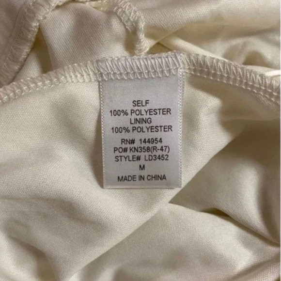 Luxxel Halle Maxi Dress with Velvet Flower Detail White Size M - Picture 7 of 8